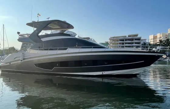 Luxury at Sea – 70ft Yacht with Karaoke & Bar!
