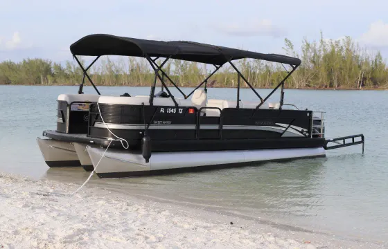 23ft Godfrey Marine "White Pearl" Charter in Naples. FL