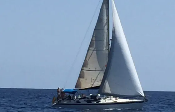 Beneteau 430 for rent in Roda de Bará, Spain