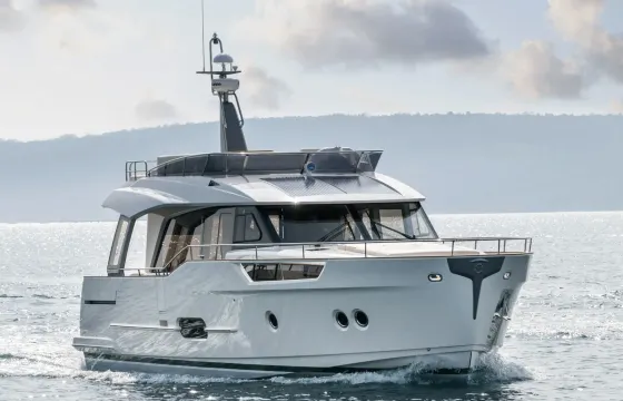 Greenline 48 – French Riviera Yacht Charter