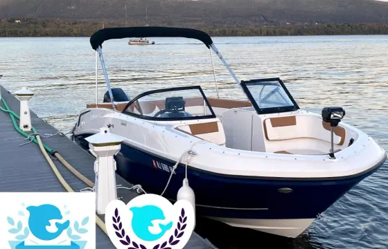2019 Bayliner 23' Powerboat! Enjoy this amazing season with friends and family!