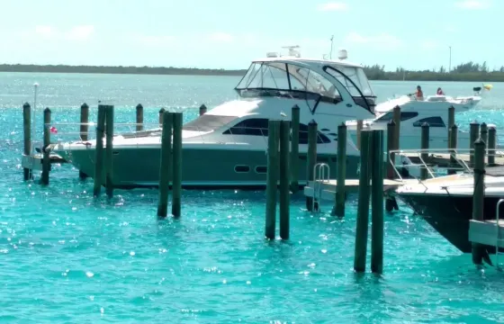 56' SeaRay Yacht in New York!