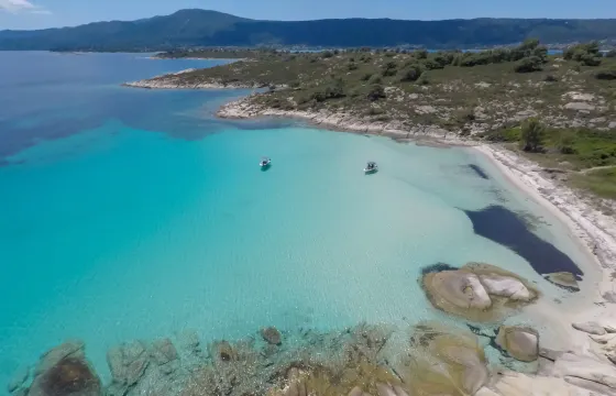 8 persons No License, Elite 53 powerBoat in Halkidiki