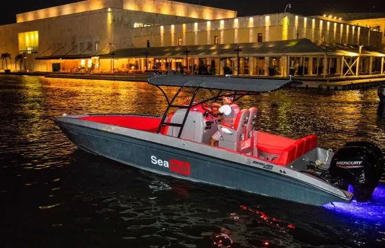 Sunset Bay Tour 29ft Center Console with bathroom for 8 people in Cartagena