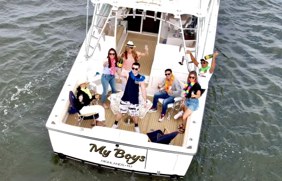 Henriques Motor Yacht for Dock, dine, cruise, explore in New Jersey!!