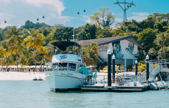 Grand Banks 42 Yacht Escapes in Singapore