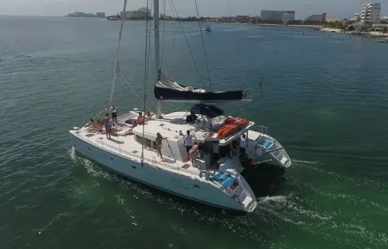 Lagoon 450 Cruising Catamaran in Cancún