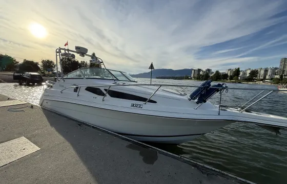 30ft Campion Luxury Motor Yacht Rental in Vancouver for 10 Guests