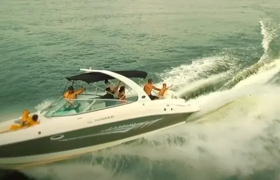 296 Capitiva Rinker Gorgeous Bowrider for rent in Lake Ozark