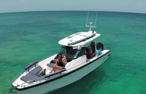 2 hours Caribbean Sunset Cruise Aboard 28ft Axopar T-Top Motor Yacht