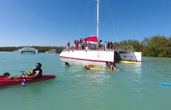 ⛵️ Catamaran Party Boat 50' (49-Person)