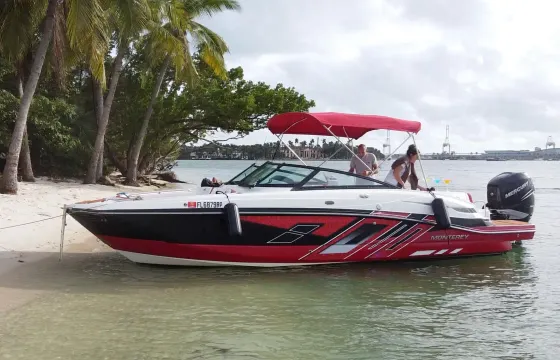 Private 27ft Monterey Boat Rental – Chill, Swim & Cruise Fort Lauderdale