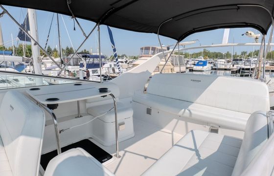 Yacht rental in Toronto
