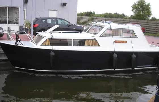 Charter "Inyol' Motor Yacht in Friesland, Netherlands for up to 6 people