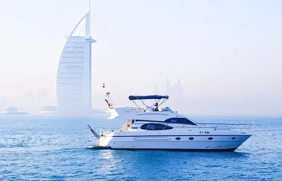Dubai Boat Rental 🐬 - Luxury 52ft Yacht Rental in Dubai for up to 18 Guests