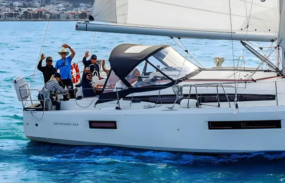 Sausalito: 41ft Jeanneau 410 Sun Odyssey Sailing Charter for Up to 10 Guests