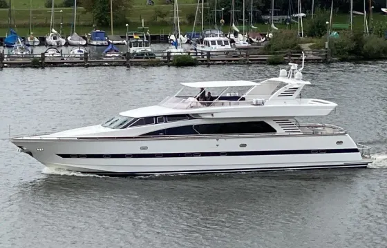 Luxury Horizon 70ft - Barcelona - Horizon Elegance 82S