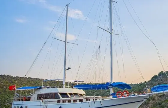 SEGMEN  This wonderful luxury gulet  is 25 meters long and for 16 people