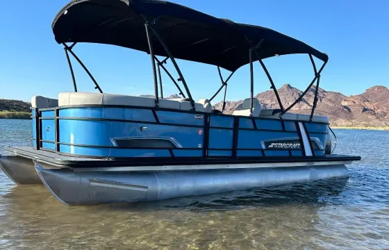 6-Hour Luxury Starcraft Pontoon Rental in Lake Havasu City, Arizona