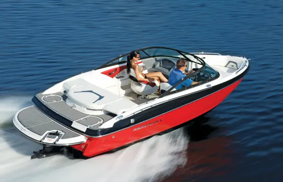21ft Monterey~ Lake Minnetonka ~Ski/Tube~150/hour~On Demand