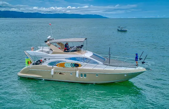 Beautiful Azimut 55 Yacht in Puerto Vallarta