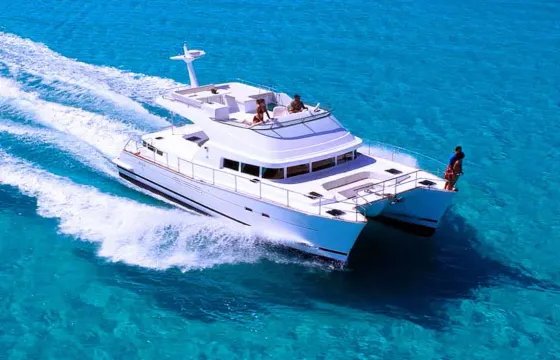 Tropical Yachts Charter - Luxury Liveaboard Catamaran