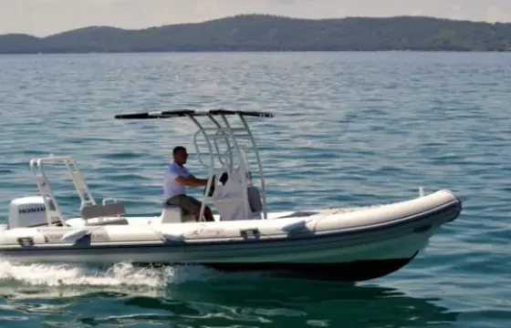 22' Highfield Patrol Rigid Inflatable Boat in Sukošan, Croatia For Charter