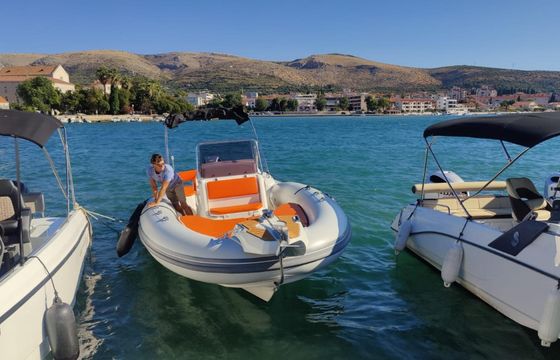 Marlin 790 (2022) RIB Rental in Trogir, Split