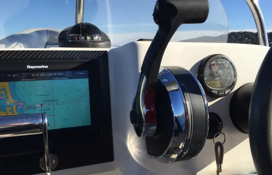 Powerboat Lessons in the Bay of St tropez