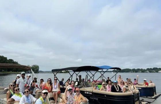 Lake Norman: Experience Harris Tritoon Bliss on the Water!