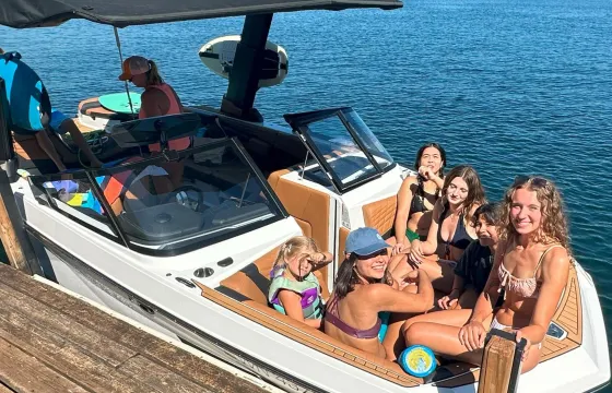 Lake Sammamish Nautique G23 Surf Boat up to 12 people