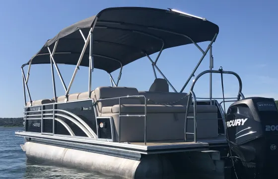 Best of 2023 Award Winner! 23ft Harris Pontoon Boat available on Lake Travis!