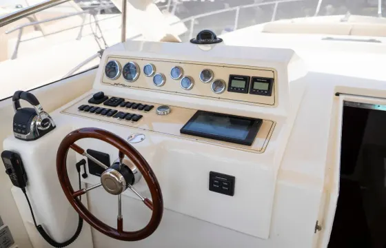Gaglioffa Gagliardo 37 Powerboat Charter in Castellammare di Stabia