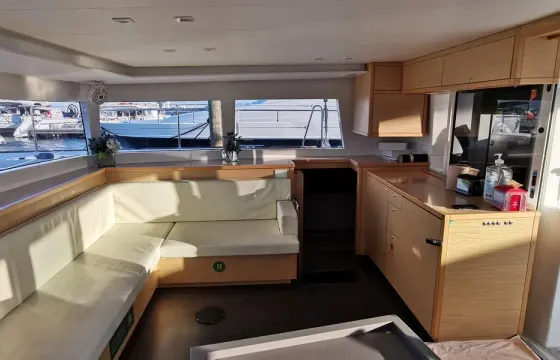 Charter the 55'  Luxury Catamaran in Cancún GMB520GRP
