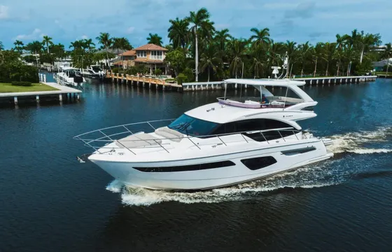 Luxury Yacht Charter: 2019 Princess F55 in Palm Beach