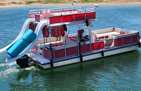 33ft Pontoon w/ TWO Slides - 19 passenger - LOUD Stereo System in Austin TX