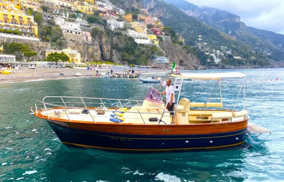 Apreamare 11 Semi Cabin in Positano