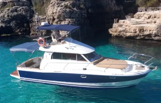 Beneteau Antares 10.80 Fly in Roses, Catalunya