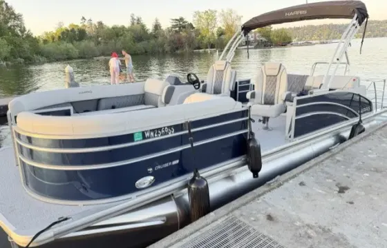 2026 Harris 23’ Pontoon – Perfect for Parties & Family