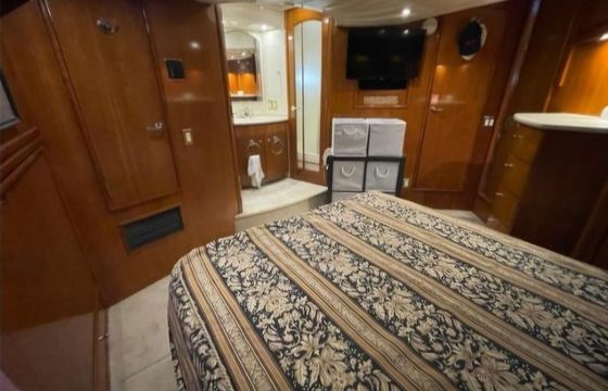 54ft Roomy Stylish Luxury Yacht
