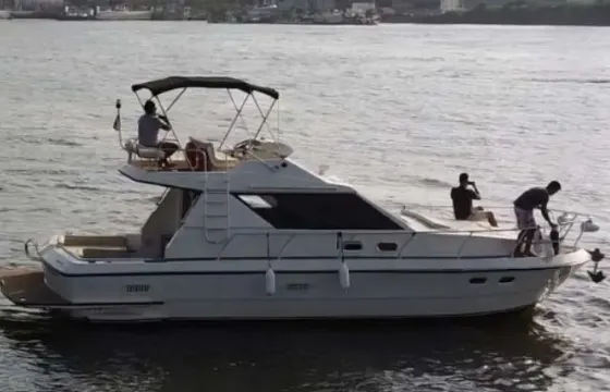 36ft Vereda Oceanic Motor Yacht Rental in Rio de Janeiro, Brazil