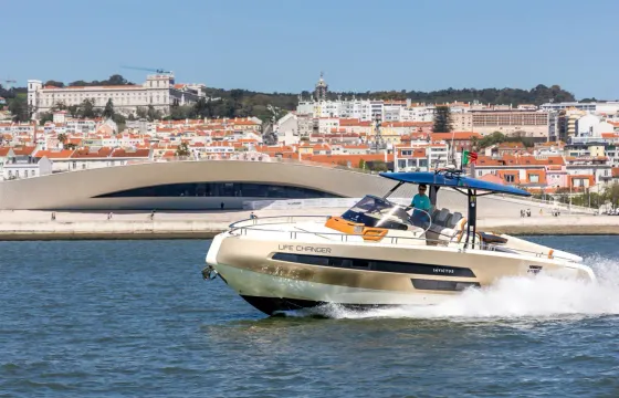 Invictus GT370 Luxury Yacht Charter In Lisbon - 10 People