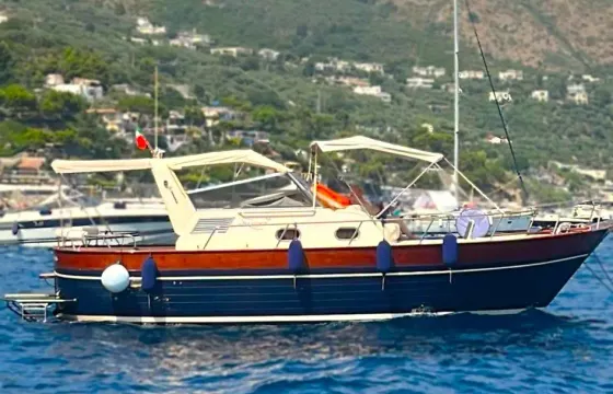 Amalfi Coast Tour On Elegant Apreamare 10 Boat