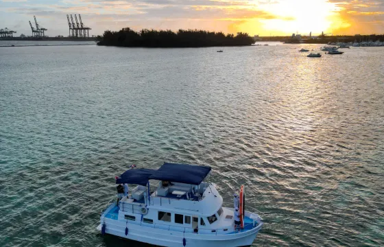 Boca Chica Party Boat – Private Charter for Up to 20 Guests