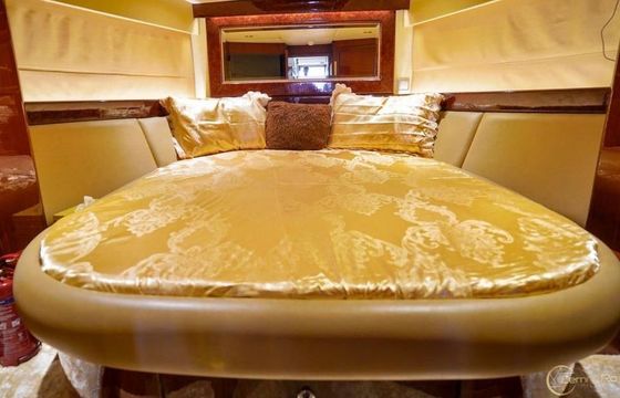 Most comfortable 50ft Majesty Power MegaYacht Rental in Dubai