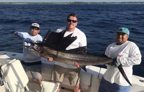 40ft Luhrs for best fishing from Puerto Aventuras, Riviera Maya