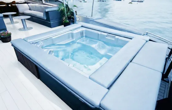 95' Mega Yacht: Jacuzzi, Bachelor Parties & Sunset Cruises