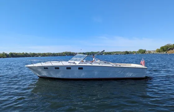Cruise on 38ft luxury Magnum Yacht