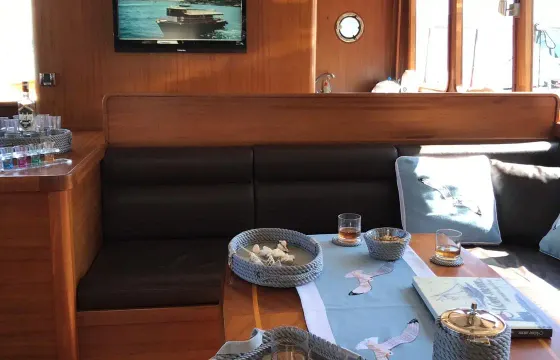 Book a Spacious Motor Yacht for 36 People in İstanbul, Turkey