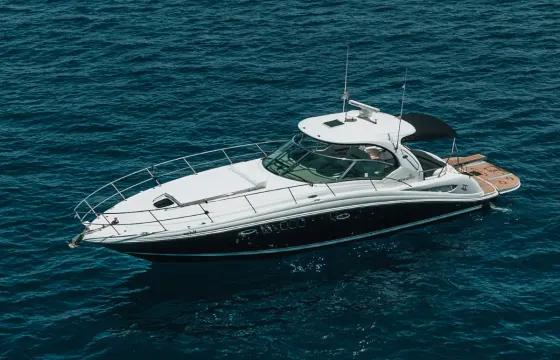 Luxurious Sea Ray Sundancer 455 Yacht Experience in Ammochostos